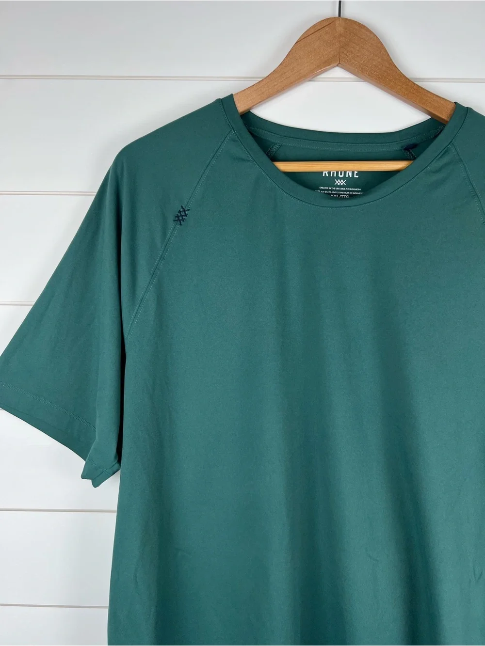 Rhone Reign Performance T-Shirt Men’s XXL Green Athletic Training Tee